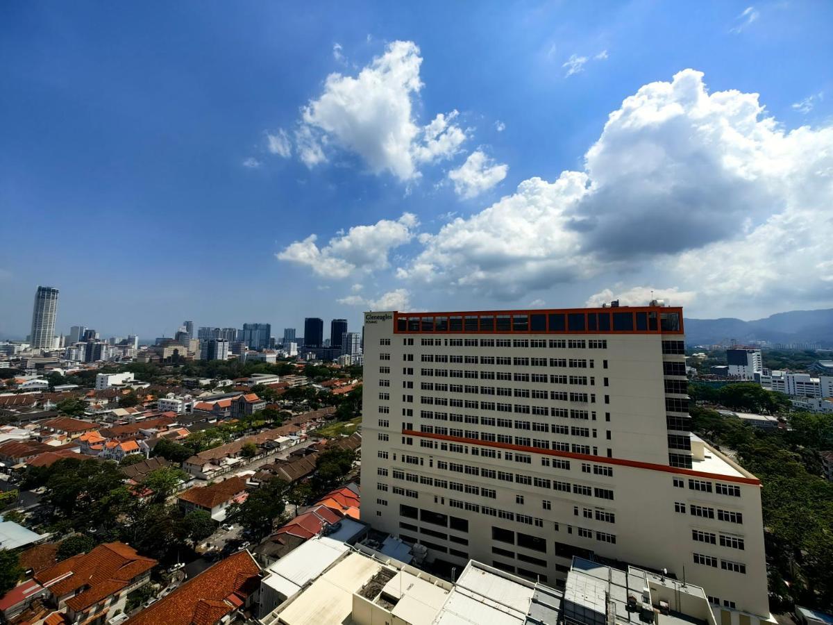 Ls Mansion One Apartamento George Town Exterior foto
