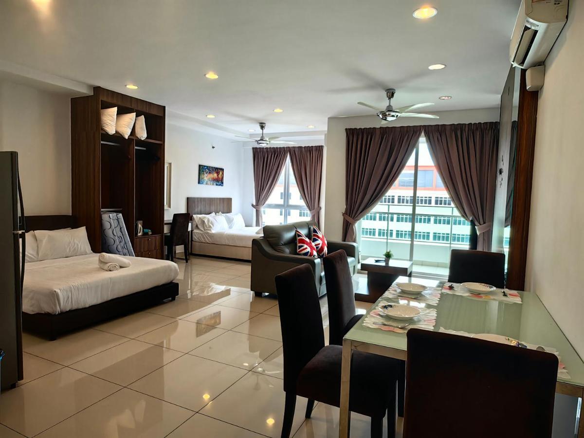 Ls Mansion One Apartamento George Town Exterior foto