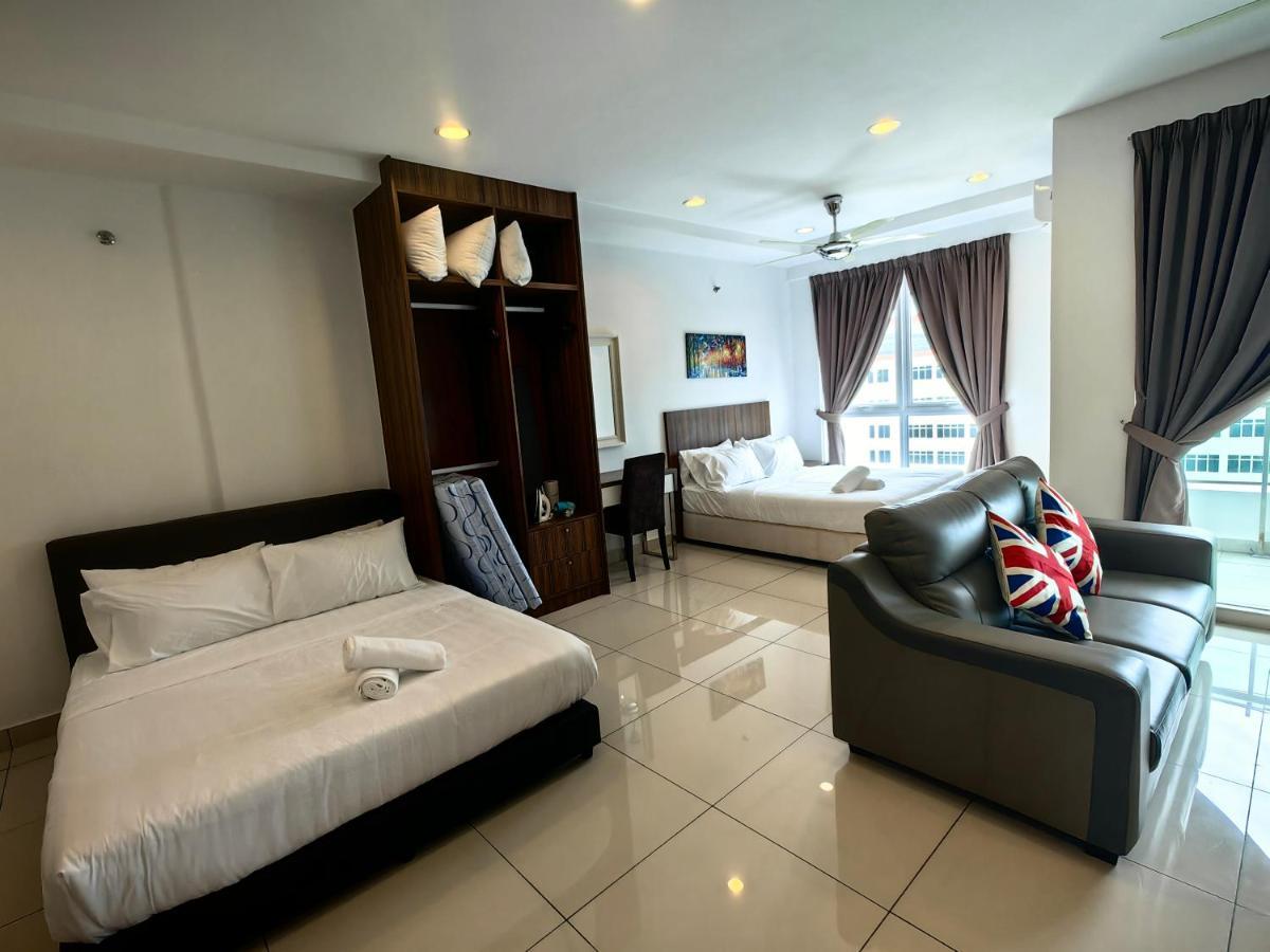 Ls Mansion One Apartamento George Town Exterior foto