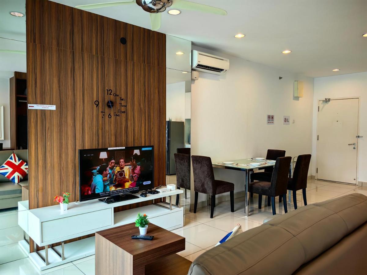 Ls Mansion One Apartamento George Town Exterior foto
